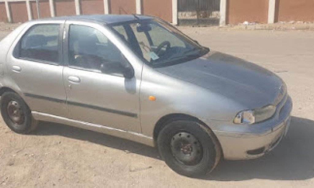 مواصفات و مميزات وعيوب سيارة فيات سيينا