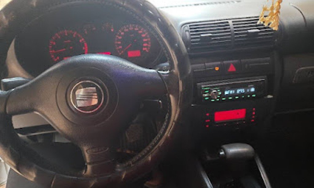 مواصفات و مميزات وعيوب سيارة سيات توليدو