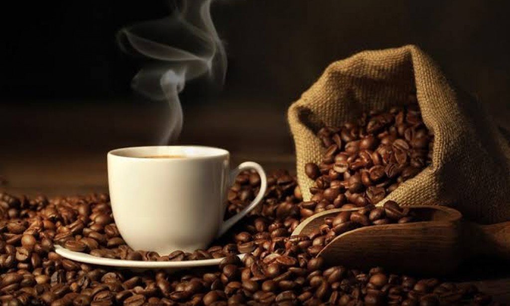 مخاطر شرب القهوة علي الريق