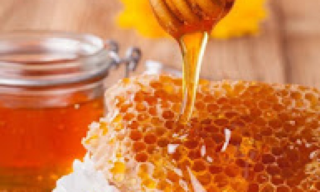 فوائد عسل النحل
