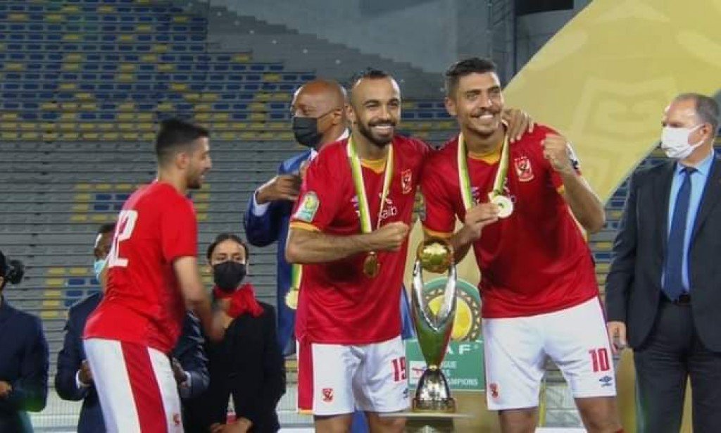 عاجل الخطيب يوافق على بيع نجم الأهلي في أكبر صفقة بتاريخ النادي الأهلي