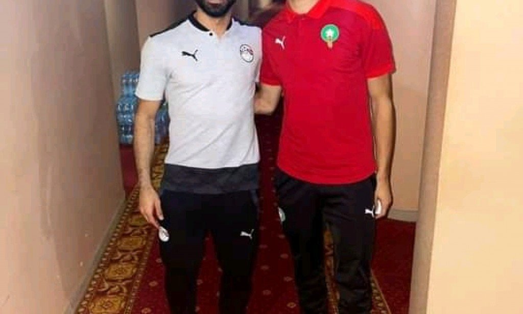 هذا هو لون القميص الذي سيرتديه المنتخب المغربي في مباراة الغد