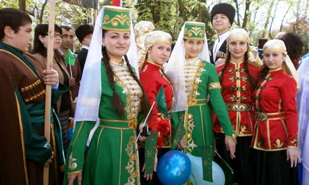 من هم القوقازيون؟