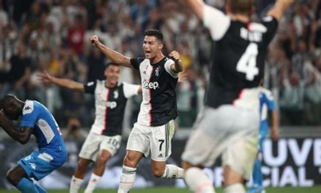 نادي يوفنتوس الإيطالي يواجهه نظيره فياريال في دوري أبطال أوروبا