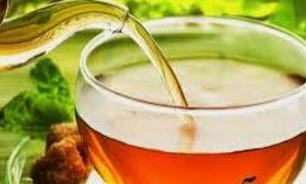 ماذا يحدث لجسمك عند شرب الشاي ستندهش