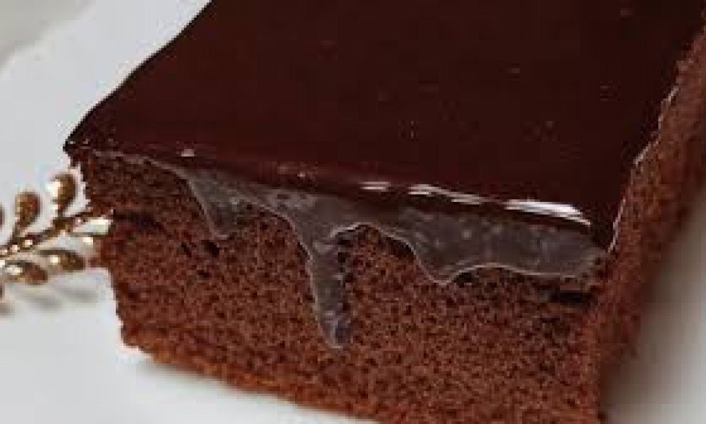 طريقة تحضير كيكة الشيكولاتة اللذيذة
