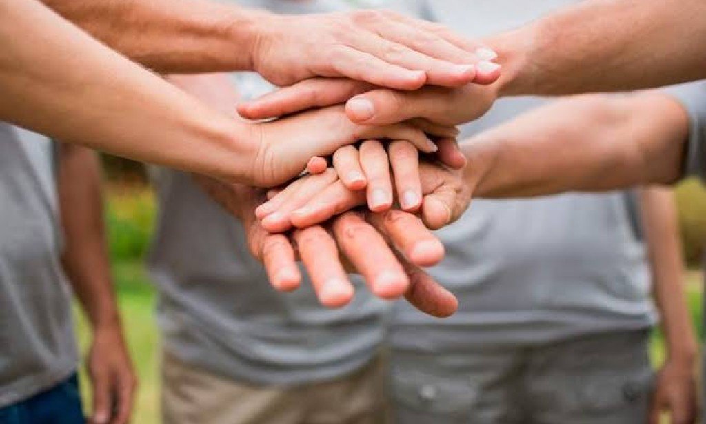 Las Relaciones Sociales y la Interacción Te Harán Más Feliz