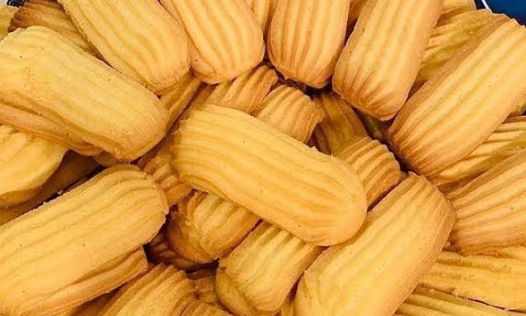 طريقة عمل بسكوت النشادر بسهولة لعيد الفطر ٢٠٢٢