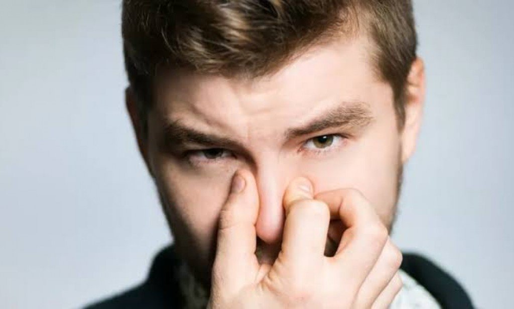 اسباب وعلاج ظهور القشور في البشرة وخاصة في فصل الشتاء