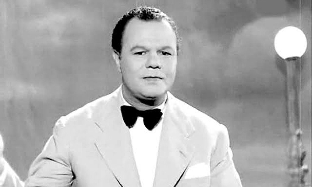 الفنان عبد العزيز محمود