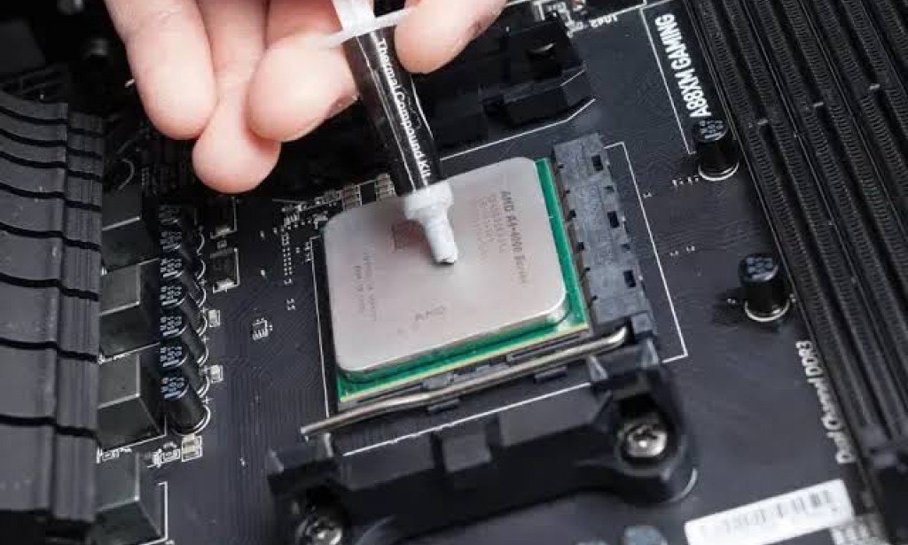 تغيير المعجون الحراري لتسريع جهاز الكمبيوتر 2022