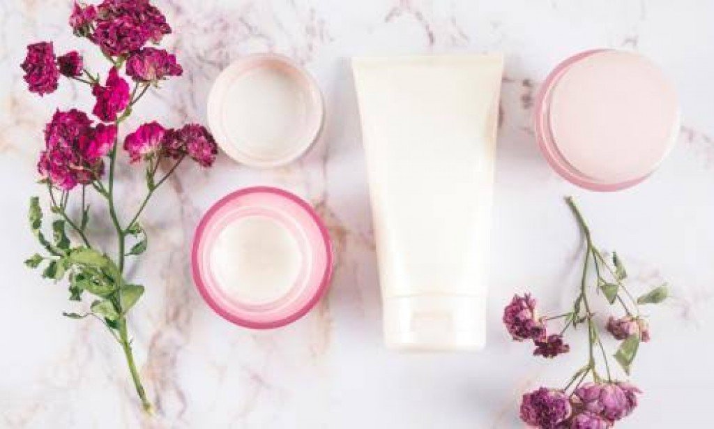 ماسكات لتفتيح البشرة