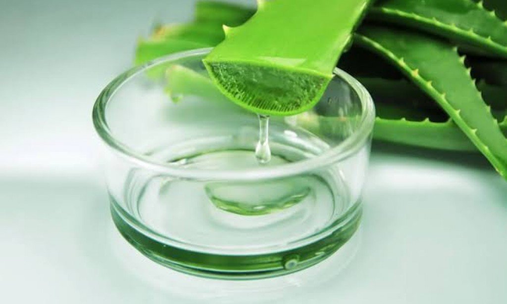 وصفات منزلية لتنعيم الشعر الخشن والجاف