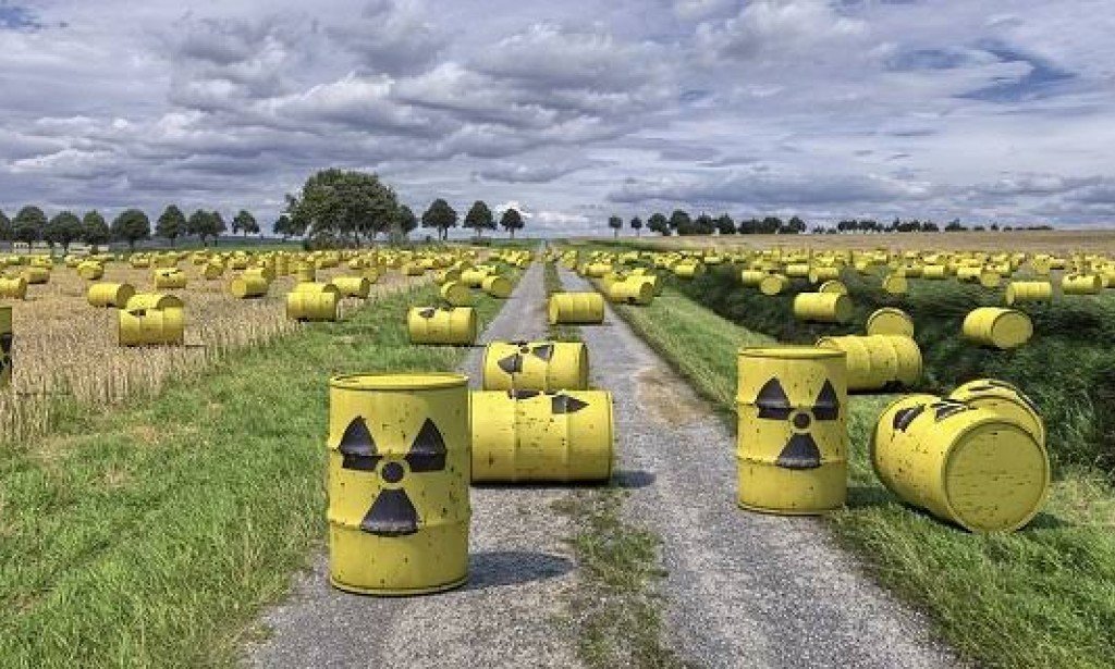 ماذا تعرف عن النفايات المشعة والنووية؟   What do you know about radioactive and nuclear waste
