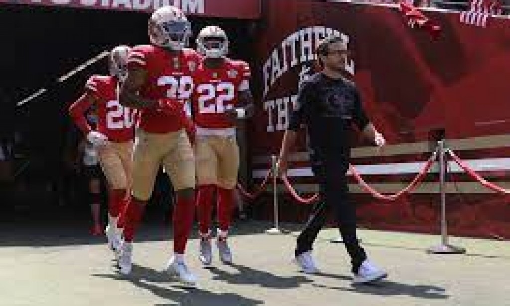 Mike McDaniel Returns to the Bay to Take on the Struggling 49ers