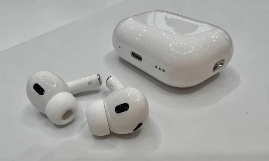 6 مميزات تجعلك تستخدم 2 AirPods Pro من أبل