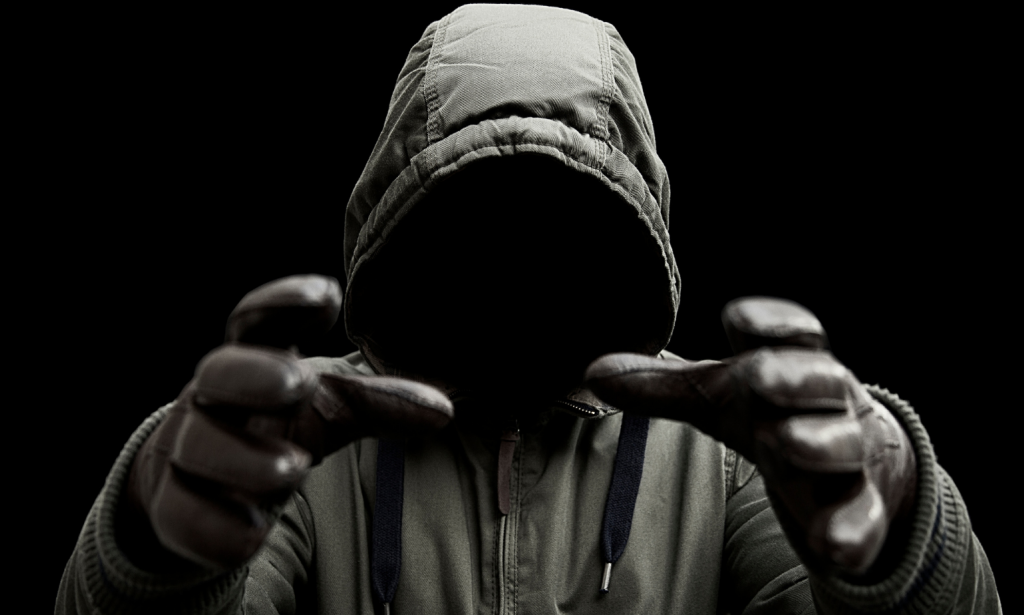 10 أشخاص غامضين لا يوجد لهم تفسير منطقي