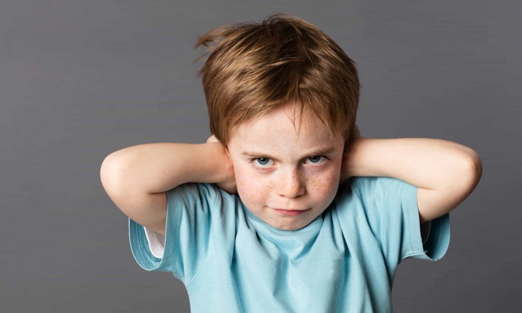 استراتيجيات التعامل مع الطفل العنيد