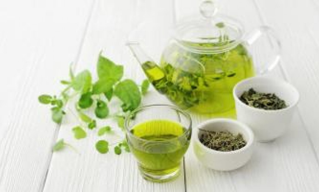 10 فوائد صحية محتملة للشاي الأخضر