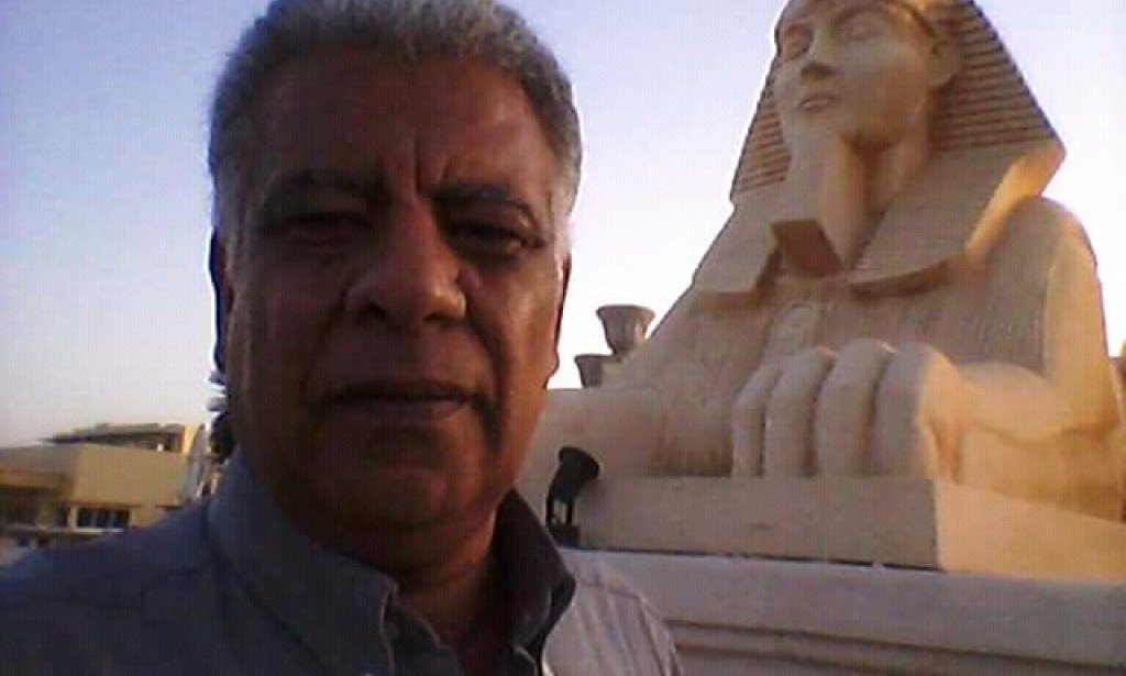 من هو الشاعر عبد اللطيف مبارك وكم عمره