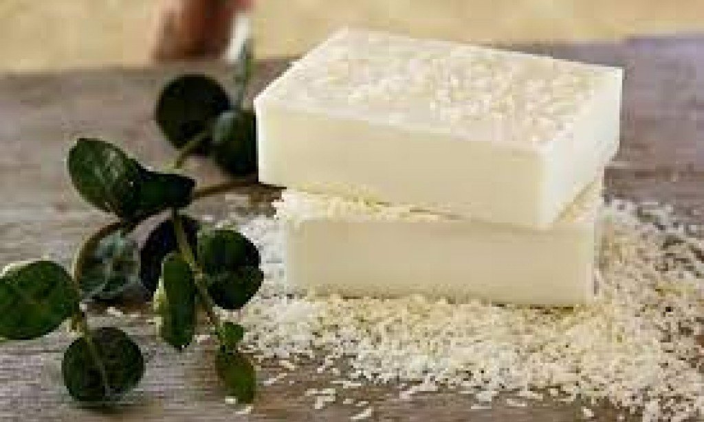 6 أسباب لاختيار صابون حليب الماعز لبشرة صحية و نضرة