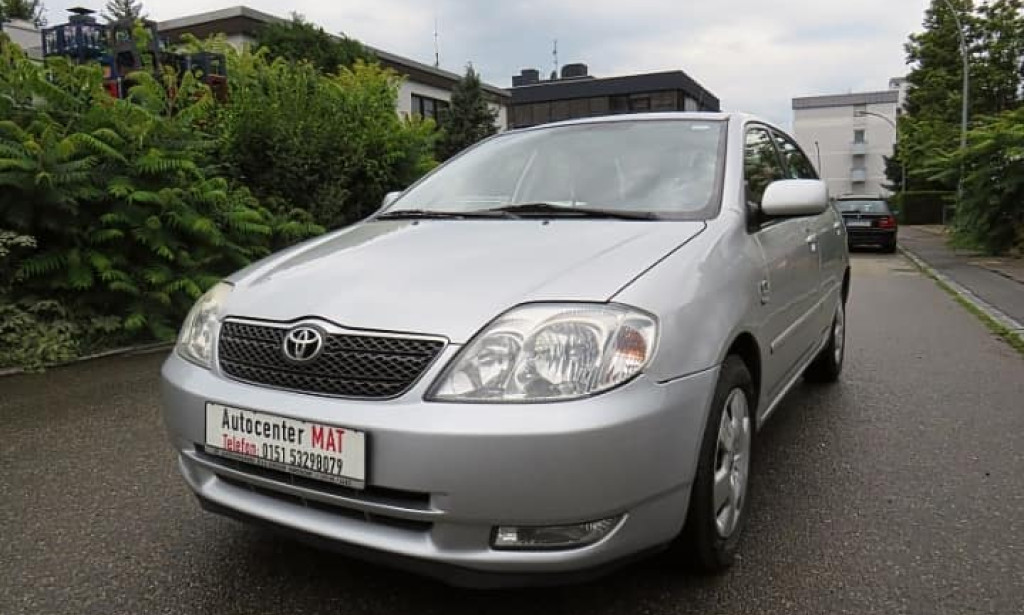 مواصفات ومميزات سيارة تويوتا الجمل