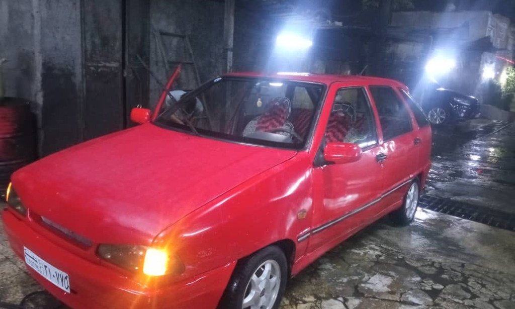 مواصفات ومميزات وعيوب سيارة فيات فلوريدا